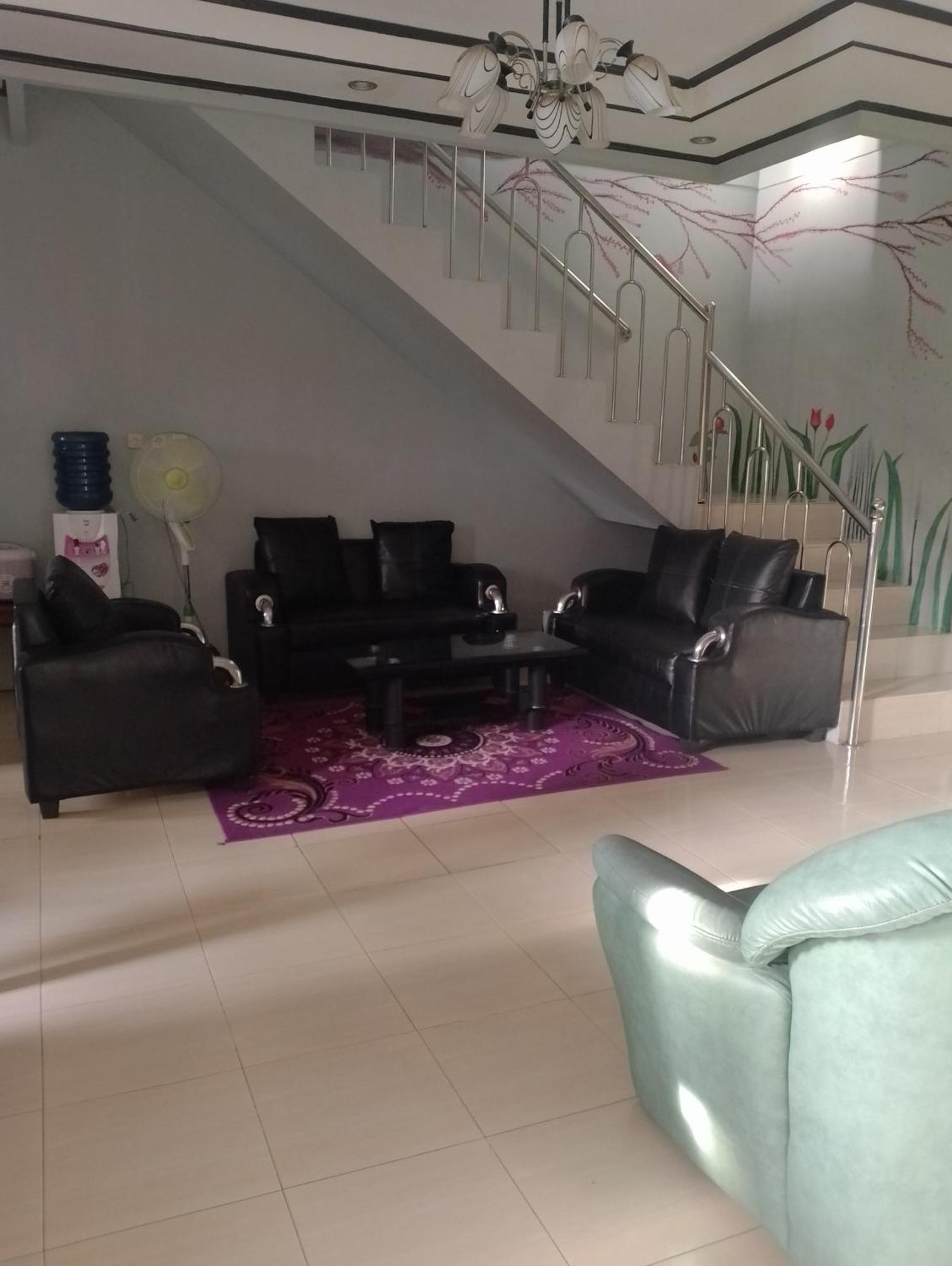 Villa Mutiara Citra Puncak Bu Eva Sampal Exterior foto