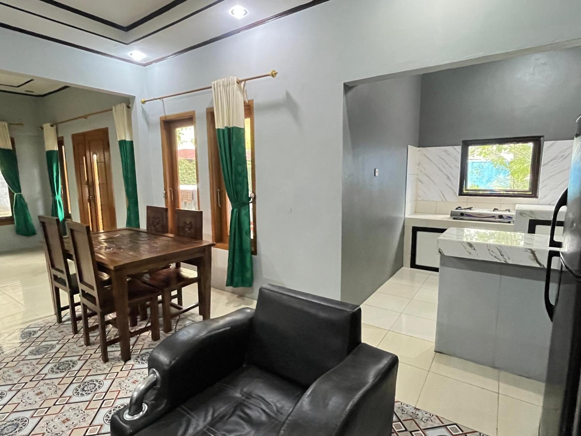 Villa Mutiara Citra Puncak Bu Eva Sampal Exterior foto